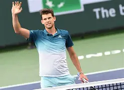 开云体育官网-德约在费德勒的见证下晋级八强