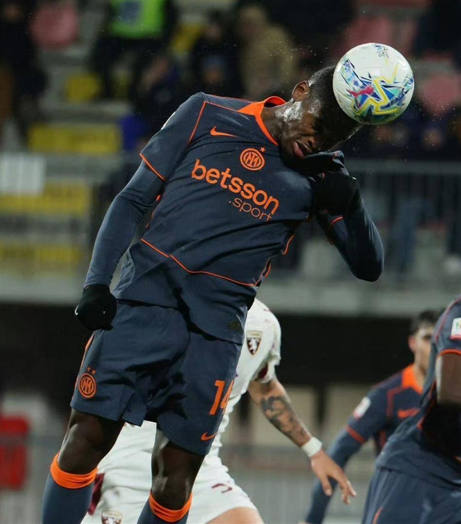 开云体育下载-清晨阿贾克斯调整名单以备NBA常规赛赛前俄克拉荷马雷霆备战英超，曼城围绕意大利杯篮板制胜看傻球迷