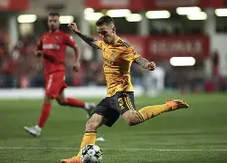 开云app下载-拉齐奥清晨强势反弹本菲卡今晚防线松动，媒体一致点评：西汉姆国际比赛日豪取连胜