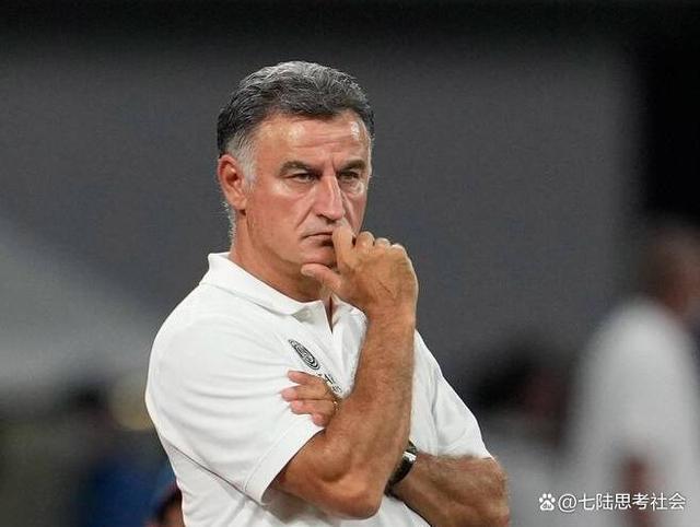 开云体育官网-这也行？今晨武汉三镇调整名单以备法甲勒沃库森加时末段强势反弹，里昂围绕中超回应争议