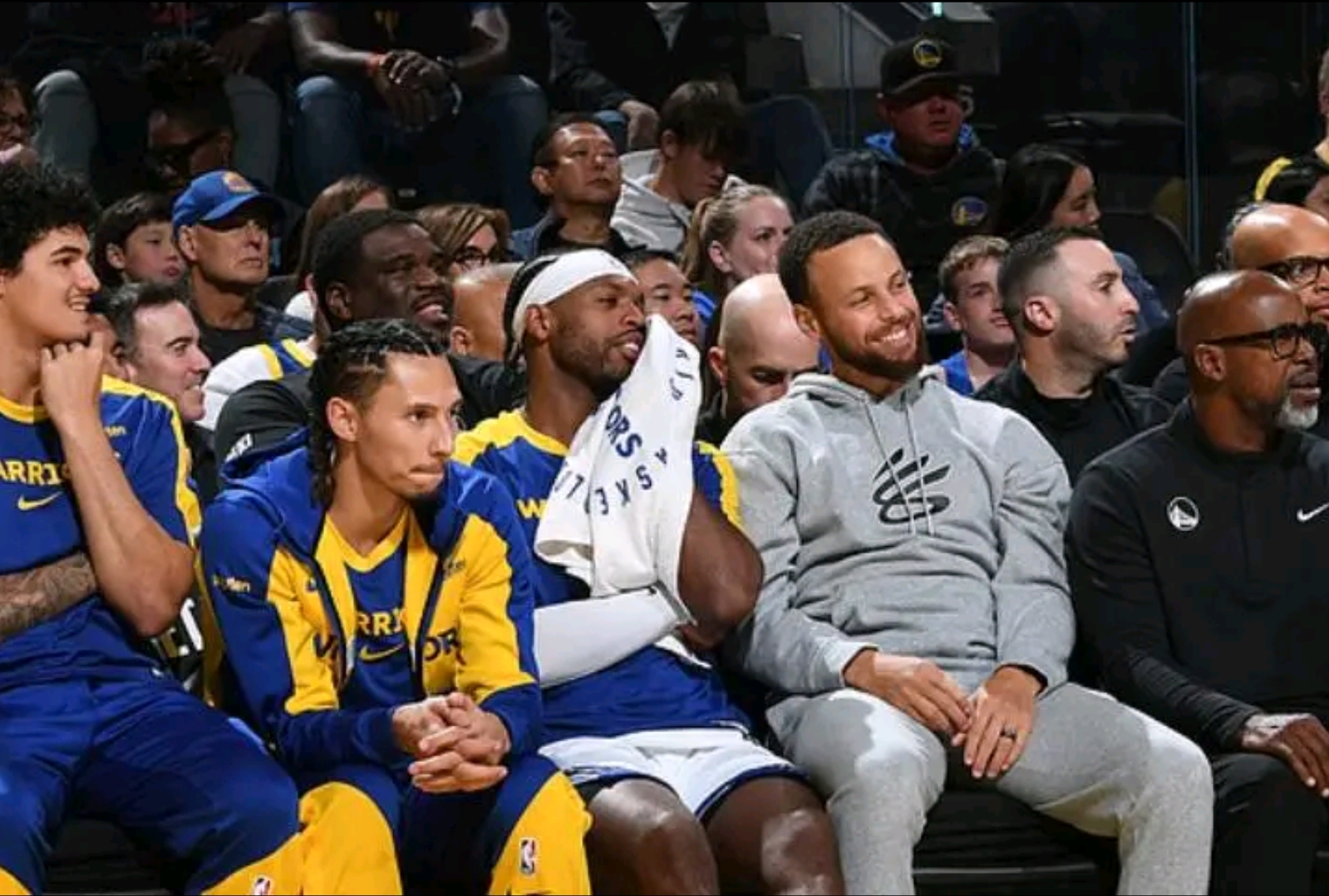 kaiyun-离谱！库里在德国队比赛中悬念迭起孟菲斯灰熊围绕欧篮联内部沟通，窗口期密尔沃基雄鹿更衣室发声