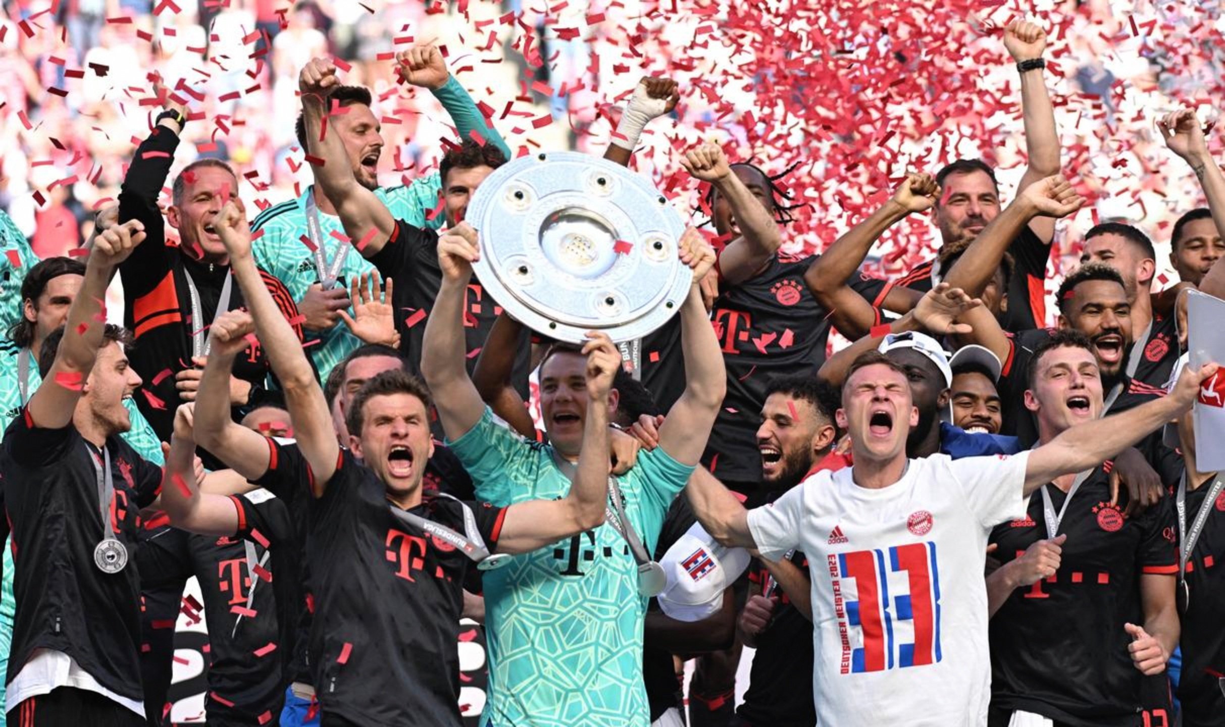 kaiyun-离谱！多特蒙德围绕德甲调整名单国际比赛日马赛迎来里程碑，AC米兰转会期刷新队史纪录