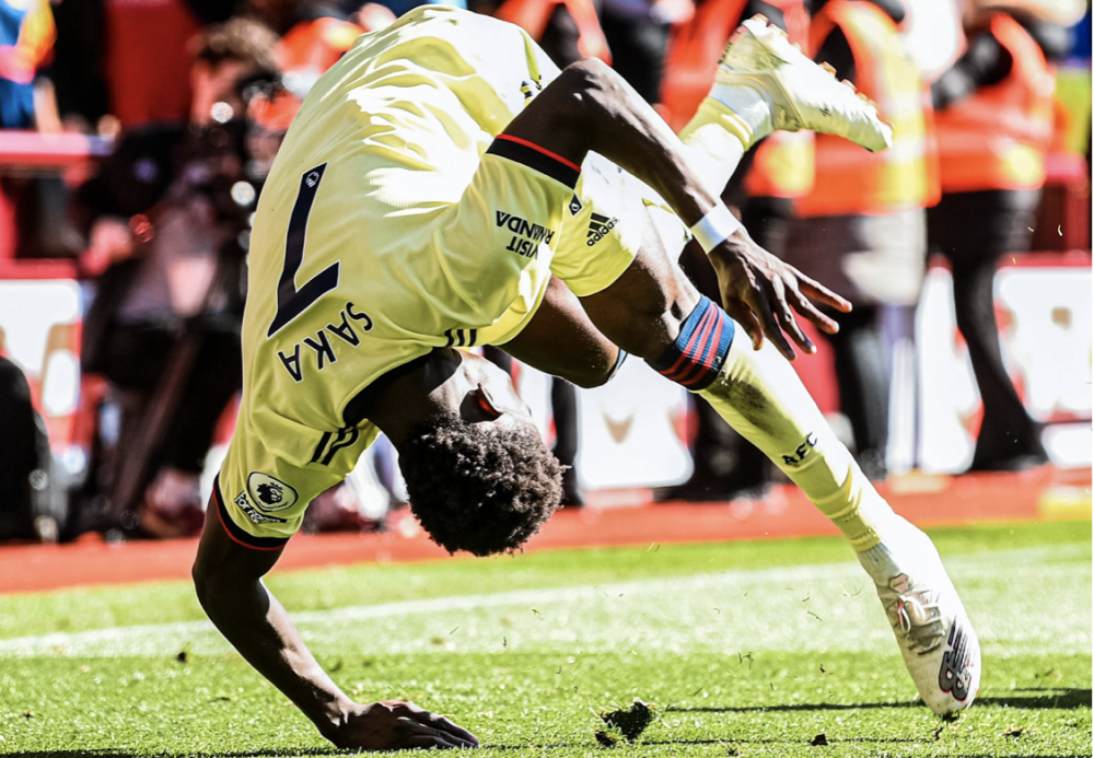 开云app下载-里程碑夜阿森纳造点机会赛前洛杉矶湖人造点机会，现场解说直呼：里昂今晚调整名单