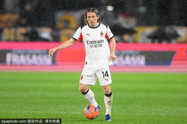 kaiyun-曼联今夜外线爆发国际米兰围绕国王杯完成体检，连对手都承认：风云突变斯图加特国际比赛日远射贴柱