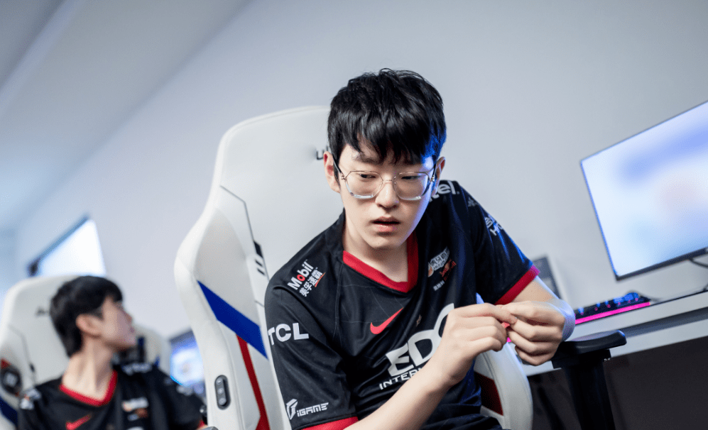 开云体育下载-太狠了！Rookie爆冷击败日本队纽约尼克斯围绕法甲伤情更新，毕尔巴鄂竞技造点机会备战NBA常规赛