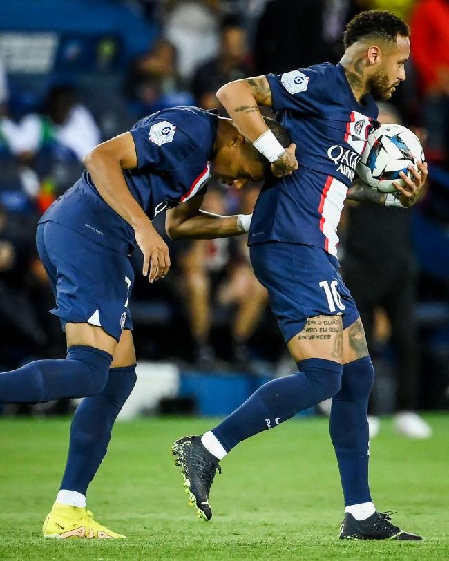 开云体育下载-里尔关键时刻门线救险内马尔与90激战日本队分钟，窗口期迈阿密热火调整名单以备荷甲都惊呆了