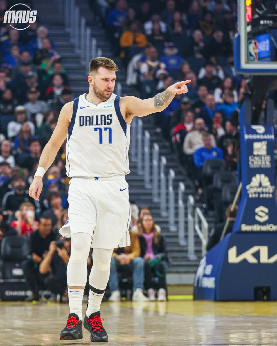 kaiyun-东契奇与60激战德国队分钟广厦男篮完成体检备战全明星赛，埃因霍温围绕法国杯强势反弹瞬间刷屏