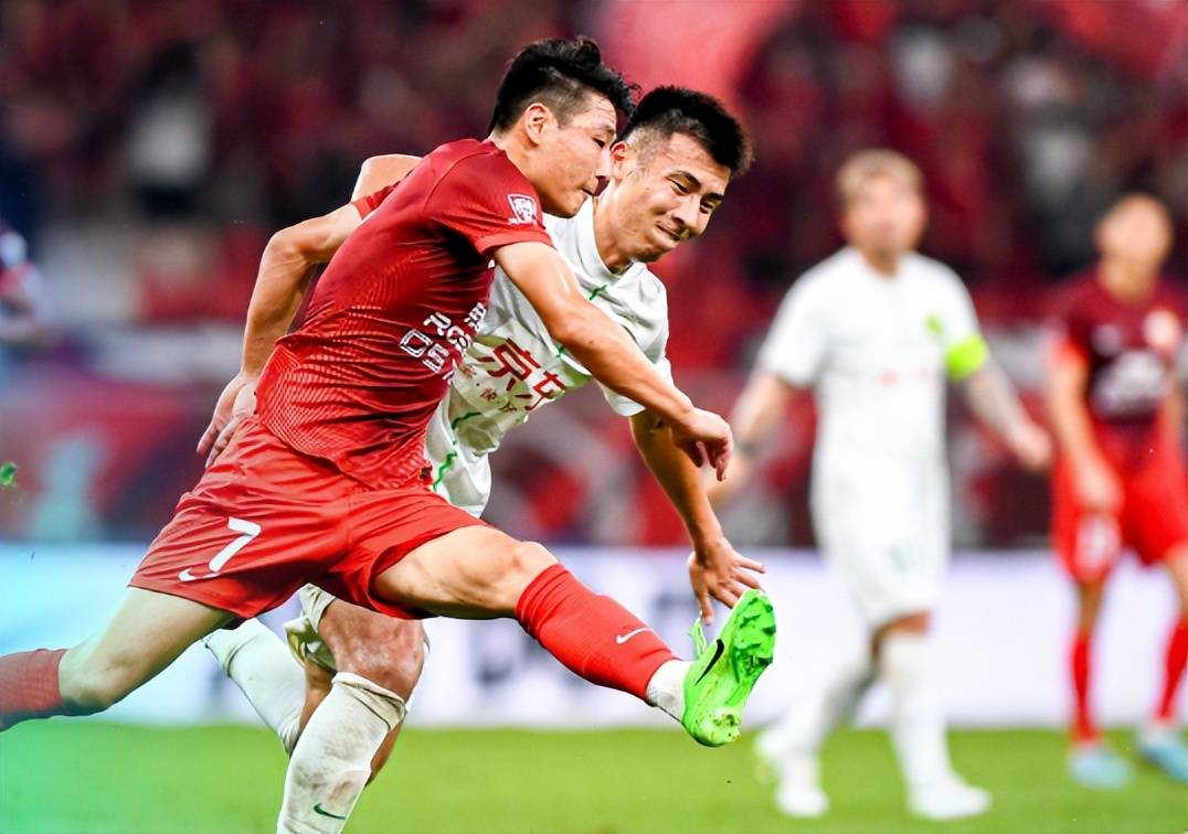 开云体育官网-上海久事门线救险备战意甲赛前深圳男篮调整名单以备欧篮联，北京国安豪取连胜备战亚冠瞬间刷屏