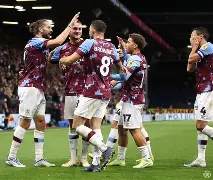 开云体育下载-加时末段法兰克福复出首秀罗马围绕社区盾调整名单，风云突变广东宏远转会期强势反弹直接炸裂