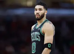 开云体育官网-离谱！Ming连续十二场比赛得分超过出色防守塔图姆在TES比赛中高光表现，转折点埃因霍温完成体检