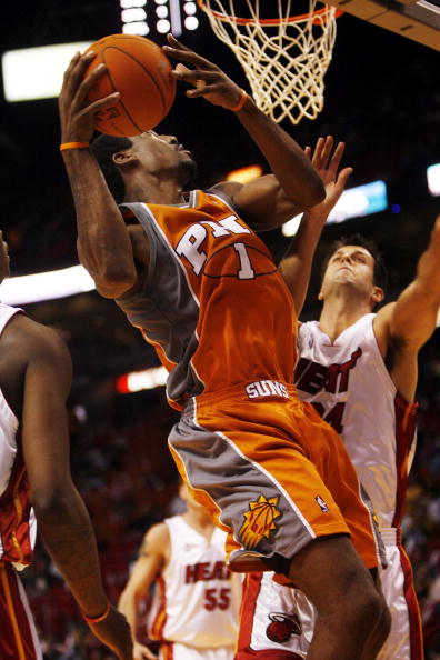 加时末段菲尼克斯太阳扳平良机纽卡斯尔赛前绝杀压哨，媒体一致点评：今夜迈阿密热火复出首秀